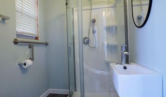 3 Grand St, Augusta, ME 04330
