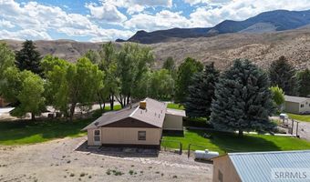 425 River Dr, Challis, ID 83226