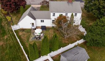 36 Willow Ave, Middletown, RI 02842