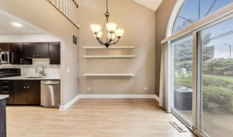 1905 N Stillwater Rd, Arlington Heights, IL 60004