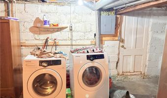 905 Parallel St, Atchison, KS 66002