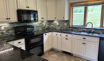 20 Merrill Rd, Campton, NH 03223