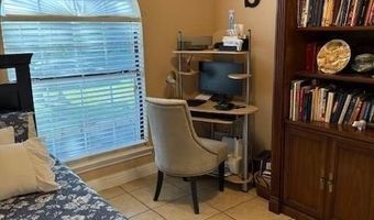 1013 Christine St, Keene, TX 76031
