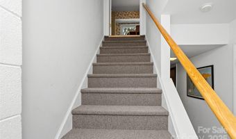 6 Oak Grove Rd, Arden, NC 28704