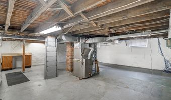 6437 HOLYOKE Dr, Annandale, VA 22003