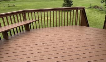 1102 Willow Dr, Aberdeen, SD 57401