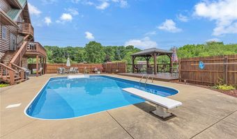 303 Sharon Grange Rd, Aliquippa, PA 15001