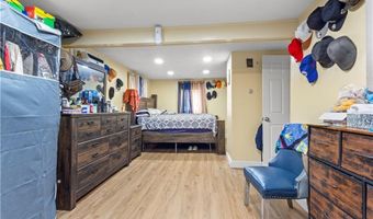 22 Whipple Ave, North Providence, RI 02911