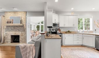 53 Essex Rd, Bedford, NH 03110