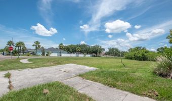 102 LOOKOUT Dr, Apollo Beach, FL 33572