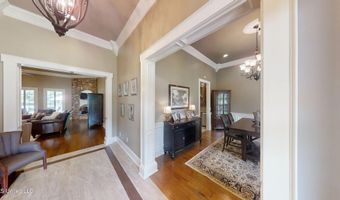 230 Eastwood Dr, Brandon, MS 39042