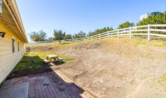 2807 Clanfield St, Acton, CA 93510