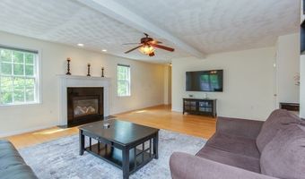 17 Keneson St, Billerica, MA 01821