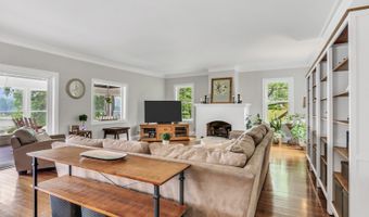 42037 N Old Lake Ave, Antioch, IL 60002