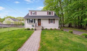 73 Davis Dr, Bergenfield, NJ 07621