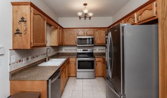 2815 Ashland Ct, Altoona, IA 50009