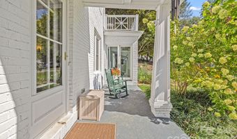 18 Robinwood Ave, Asheville, NC 28806