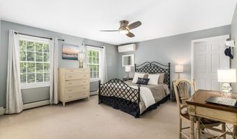 76 Plummer Rd, Bedford, NH 03110