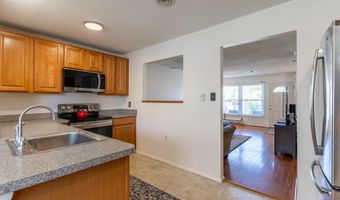 27 Gibraltar Ct, Barnegat, NJ 08005
