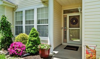 102 Sylvan Lake Blvd, Bayville, NJ 08721
