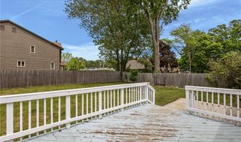 83 Bateman Ave, Cranston, RI 02920