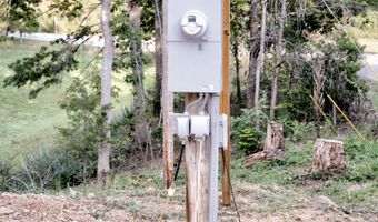 576 Pine Grove Rd, Beattyville, KY 41311