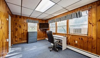 99 Lake Hayward Rd, Colchester, CT 06415