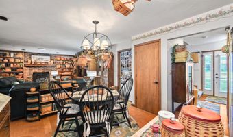 17 Pine Grove Dr, Batesville, IN 47006