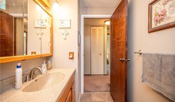 6142 Fairview Rd, Austintown, OH 44515