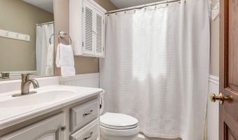 43 Lone Pine Cir, Barrington, NH 03825
