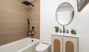 35 Waldron Rd, Allentown, NJ 08501