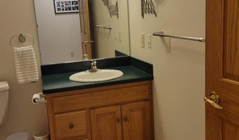 611 Spring View Cir, Beatrice, NE 68310