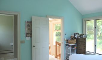 55 Liberty St, Chester, CT 06412