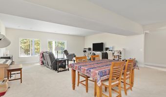 144 COWBIRD St, Lake Frederick, VA 22630