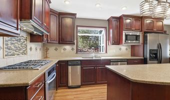 13340 Bainbridge Rd, Anchorage, AK 99516