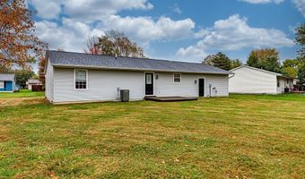 322 Whippoorwill Dr, Batesville, IN 47006