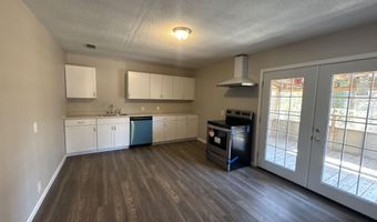 32 Slate St, Atmore, AL 36502