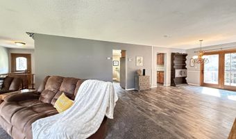 237 E Dahlstrom Ave, Appleton, MN 56208