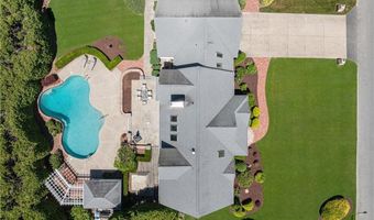 40 Alpine Estates Dr, Cranston, RI 02921