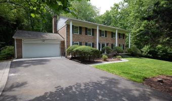 7811 CHARLESTON Dr, Bethesda, MD 20817