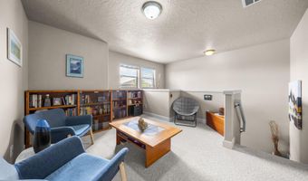 2951 NE Dogwood Dr, Bend, OR 97701