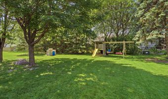 2025 W HARVEST Dr, Appleton, WI 54914