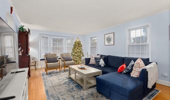 55 Robbins Ave, Amityville, NY 11701