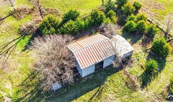 1587 N 450 Rd, Baldwin City, KS 66006