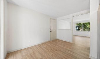 5999 Ambleside Dr, Columbus, OH 43229