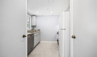 40 Web Ave 101, North Kingstown, RI 02852