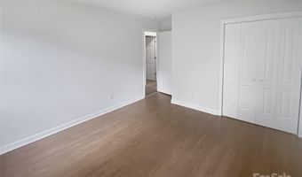 6139 Castle Ct, Charlotte, NC 28213