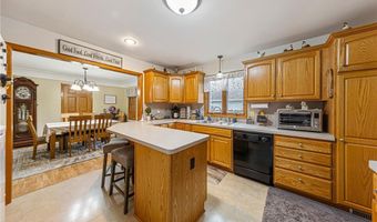 302 W Douglas St, Arlington, MN 55307