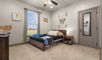 170 Rolling Hills Blvd, Alvord, TX 76225