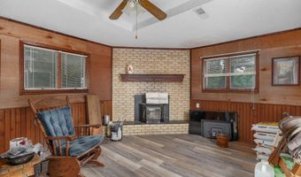 1315 E Church St, Aurora, MO 65605